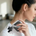 ⁦Porodo Lifestyle Pocket-Sized Muscle Relief Massager - Gray⁩ - الصورة ⁦3⁩